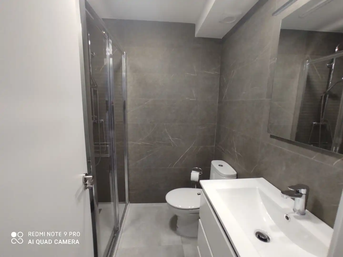 Badezimmer von Wohnung zur Miete in Almuñécar mit Klimaanlage, Schwimmbad und Möbliert
