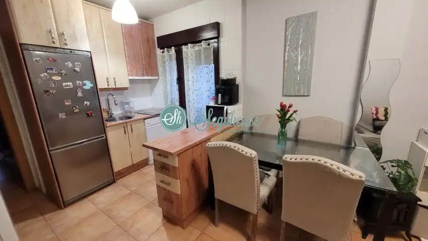 Cocina de Piso en venta en Hontanares de Eresma con Calefacción y Balcón