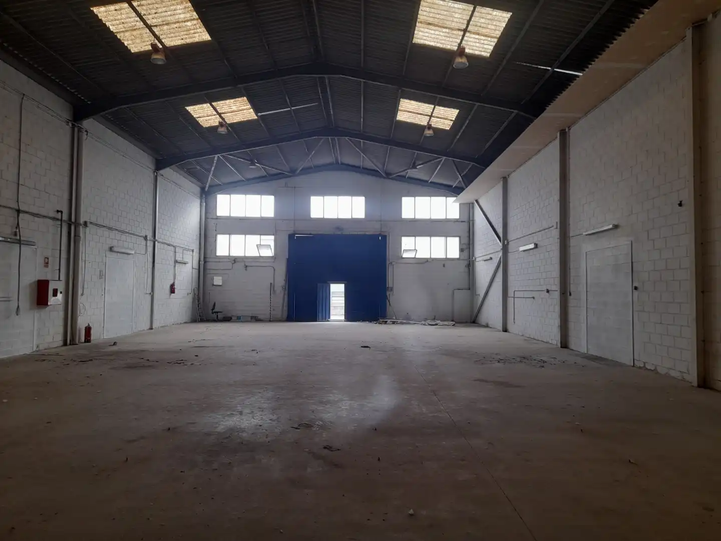 Nau industrial en venda a Carrer Carles Buhigas