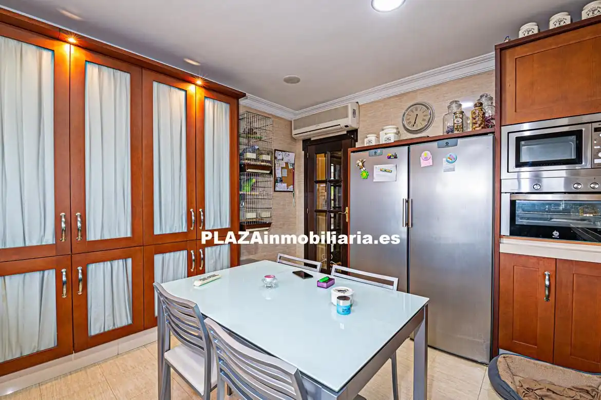 Cocina de Casa o chalet en venta en Lucena con Aire acondicionado, Trastero y Piscina