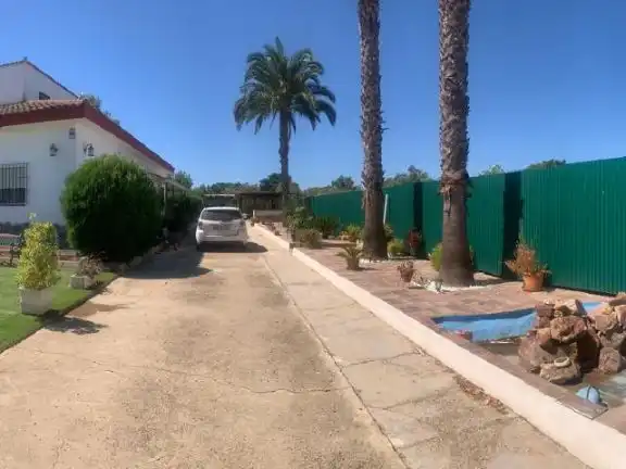Vista exterior de Casa o chalet en venta en Carmona con Aire acondicionado, Calefacción y Jardín privado