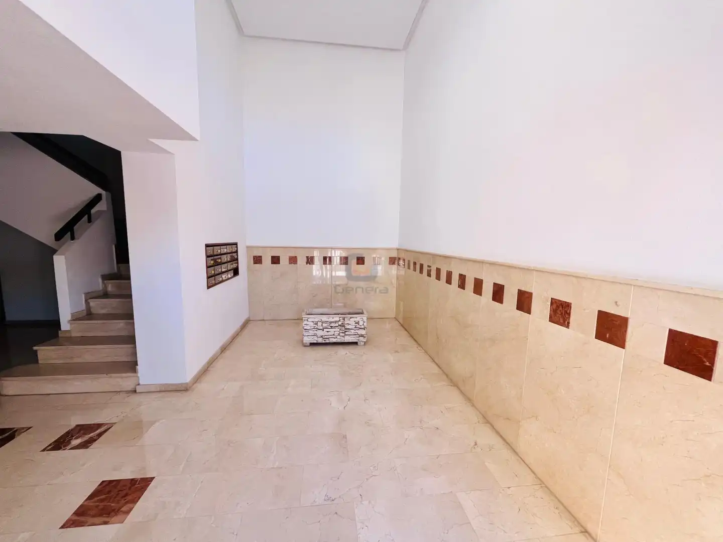 Piso en venta en Alicante / Alacant con Jardín privado, Terraza y Piscina comunitaria