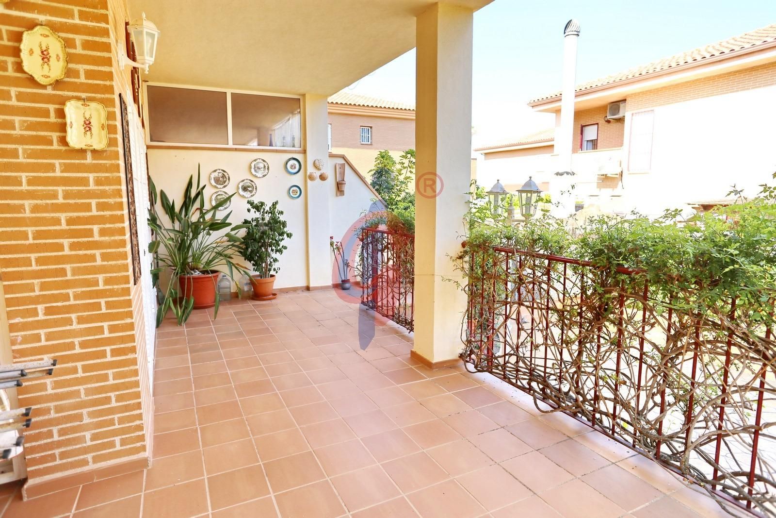 Terrace of House or chalet for sale in Elche / Elx  with Private garden and Terrace