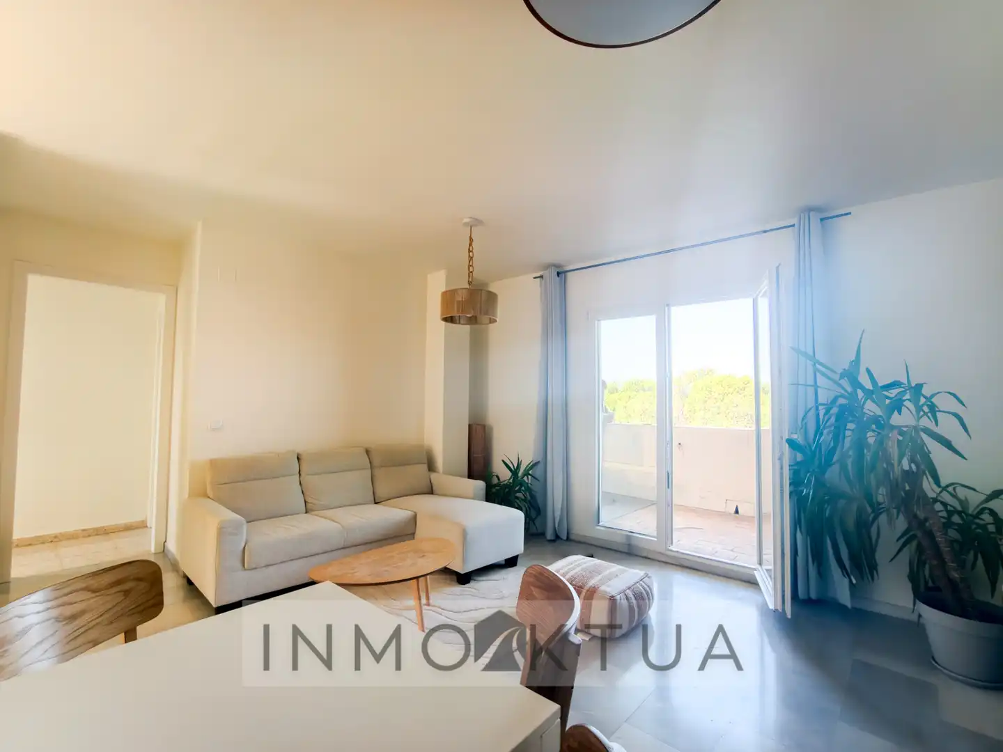 Ático de alquiler en Puertas del sur - Guadabajaque