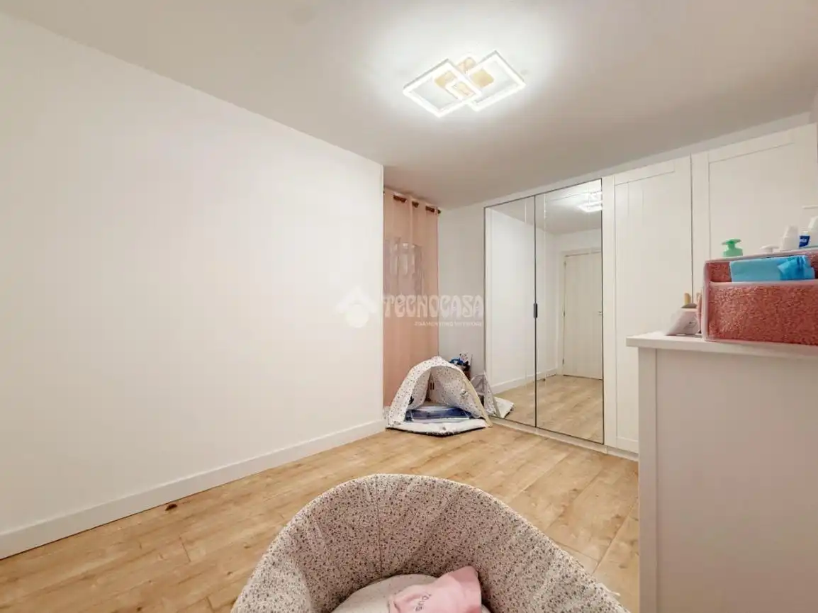 Piso en venta en Sant Boi de Llobregat con Aire acondicionado, Terraza y Trastero