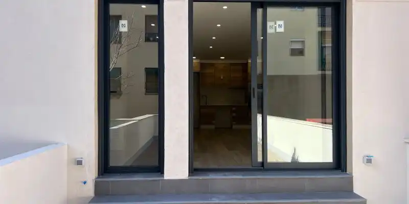 Piso en venta en L'Hospitalet de Llobregat con Terraza