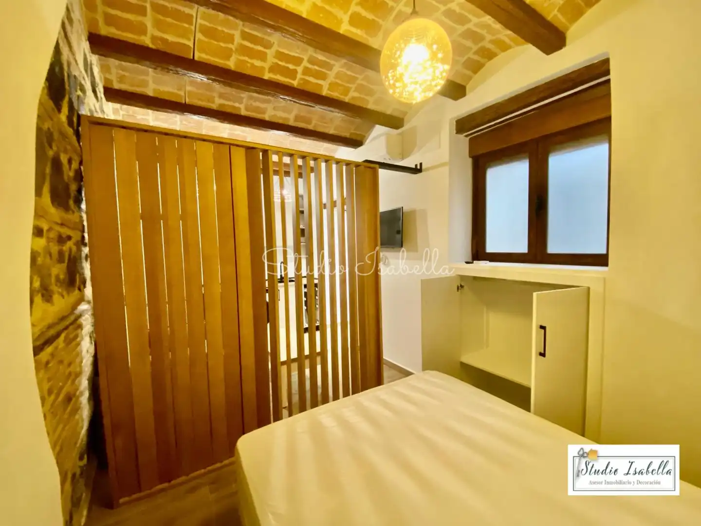 Bedroom of Lofts for rent in Toledo  with Air Conditioner, Heating and Furnished