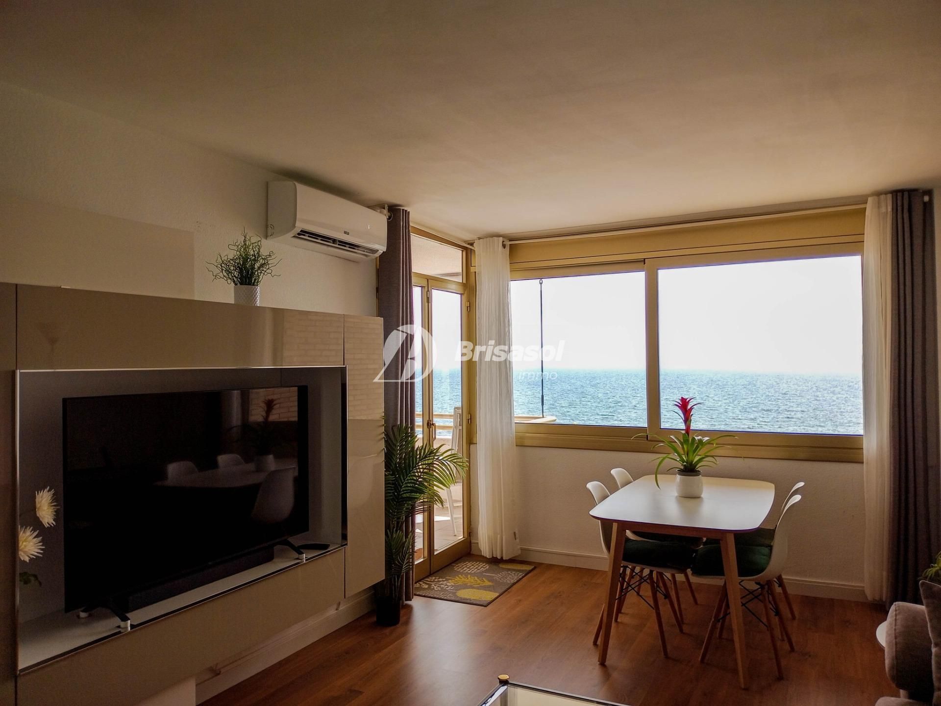 Living room of Apartment for sale in Mont-roig del Camp  with Air Conditioner, Terrace and Alarm