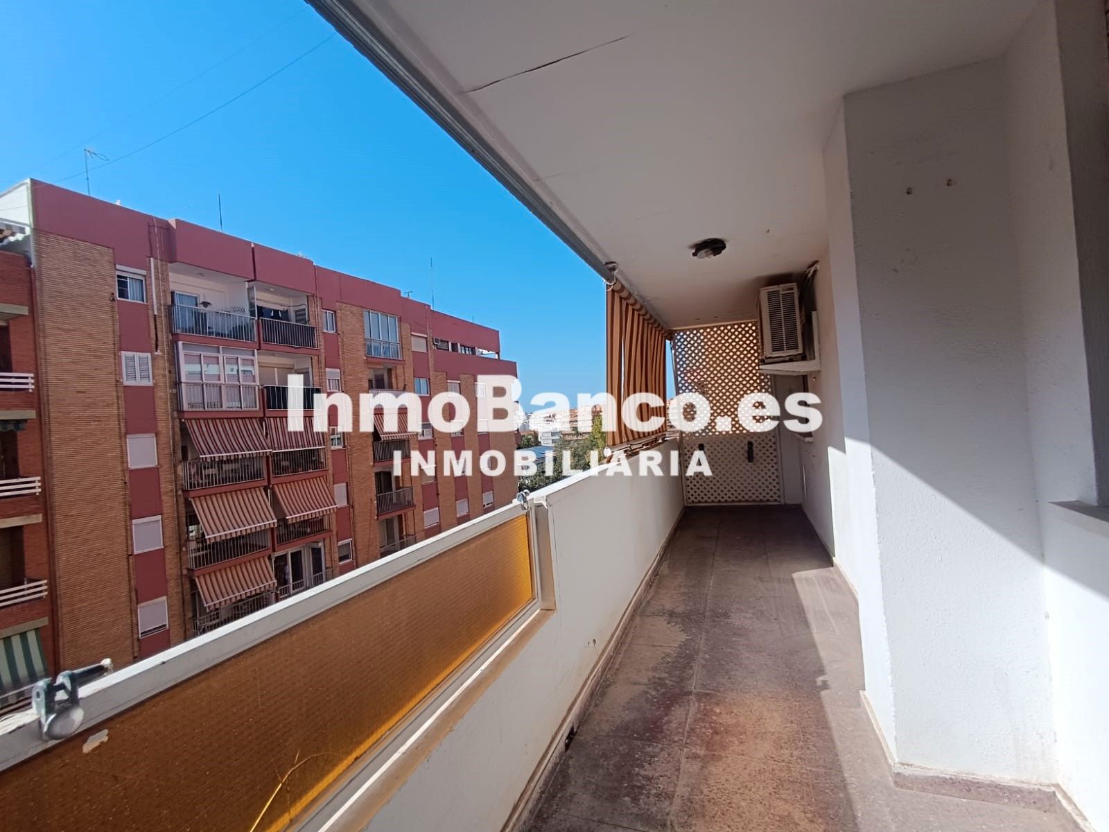 Vista exterior de Pis en venda en Sagunto / Sagunt amb Balcó