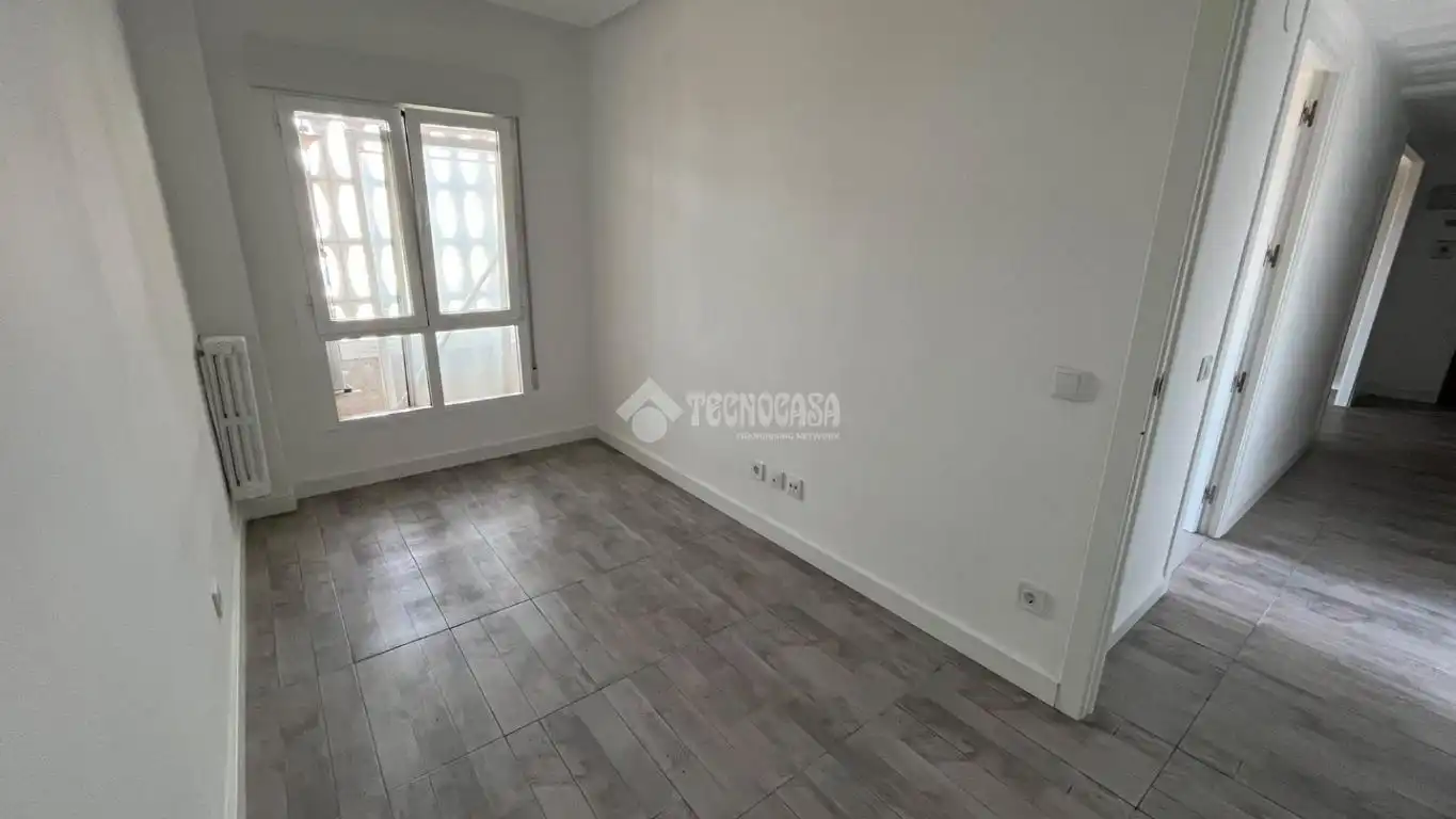Habitación de Piso en venta en Zaragoza con Aire acondicionado, Calefacción y Parquet