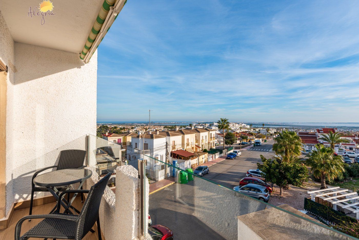 Vista exterior de Àtic en venda en Rojales amb Calefacció, Terrassa i Balcó