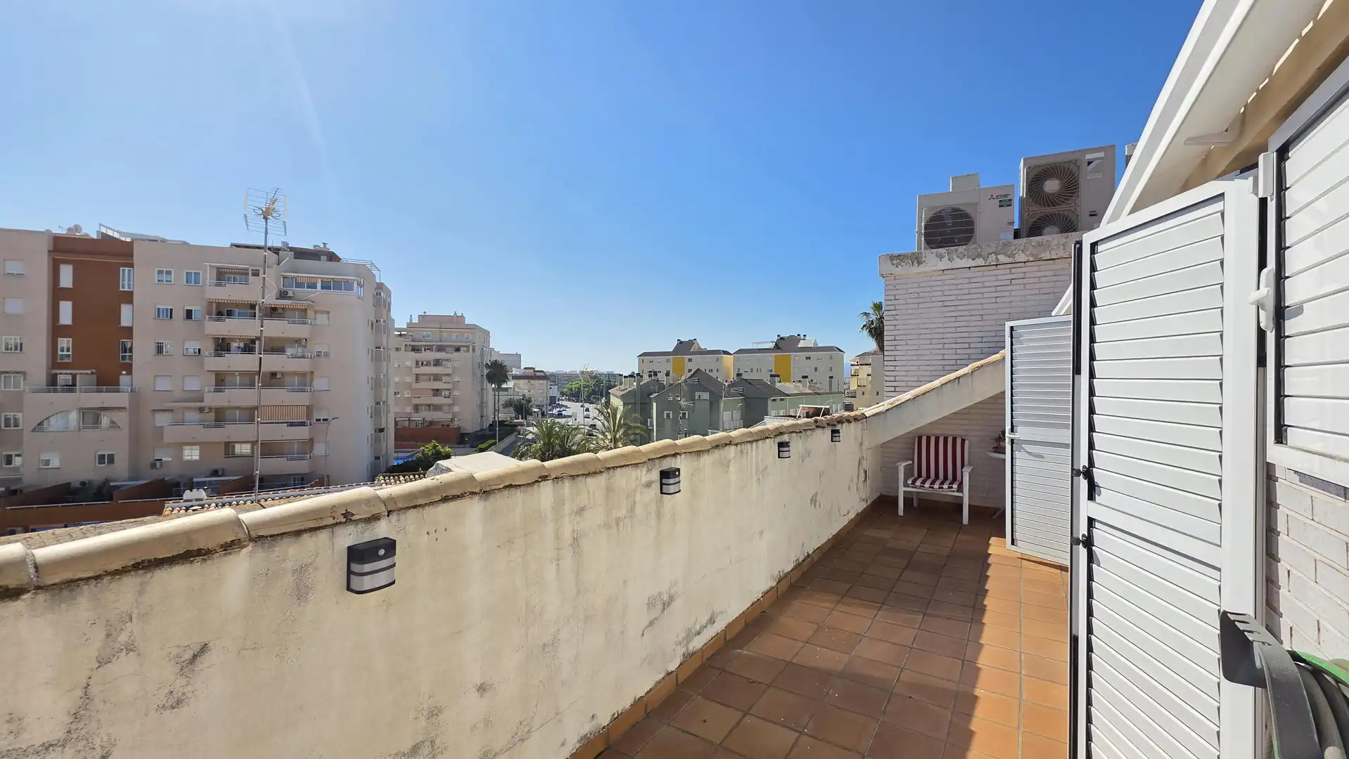 Vista exterior de Piso en venta en Gandia con Aire acondicionado, Calefacción y Terraza
