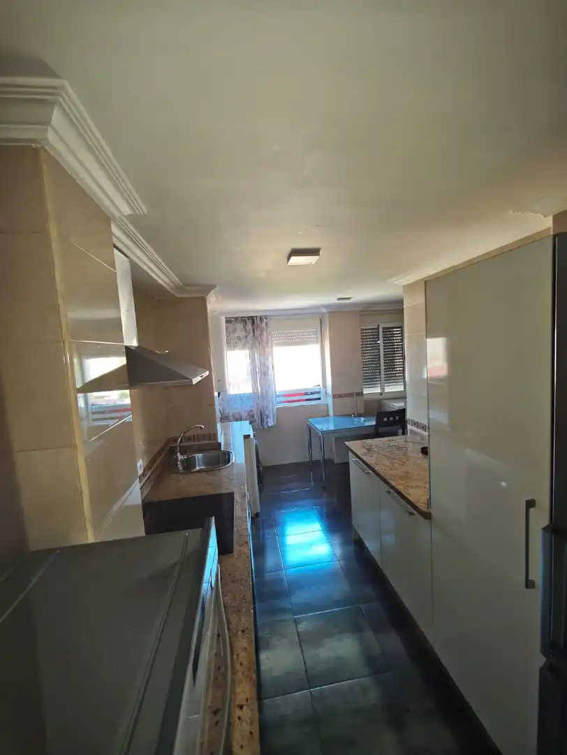 Cocina de Piso en venta en Castilleja de la Cuesta con Aire acondicionado