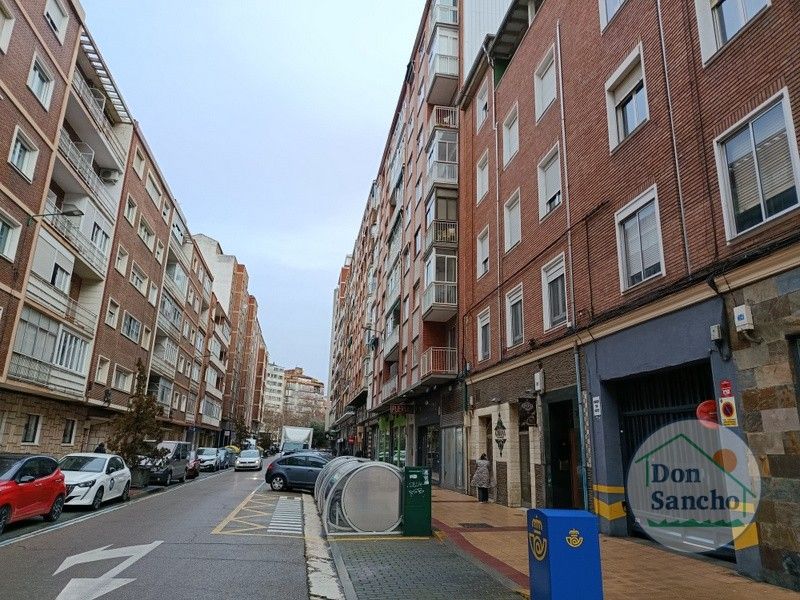 Exterior view of Flat for sale in Valladolid Capital  with Terrace