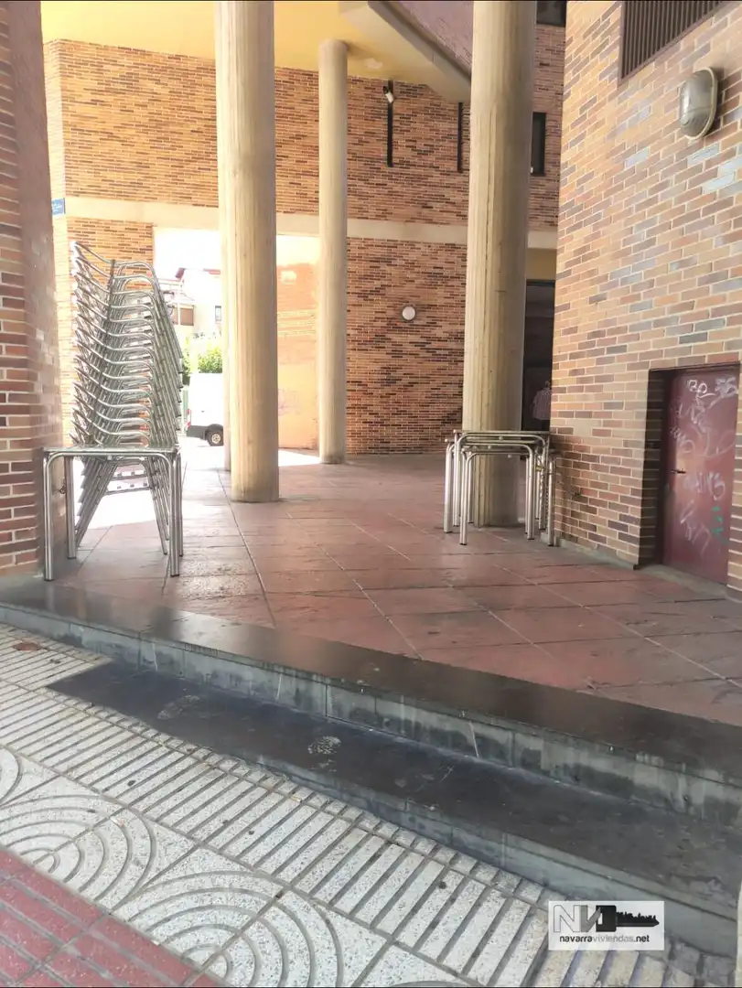 Business premises for sale in Plaza Rafael Alberti, imagen 6