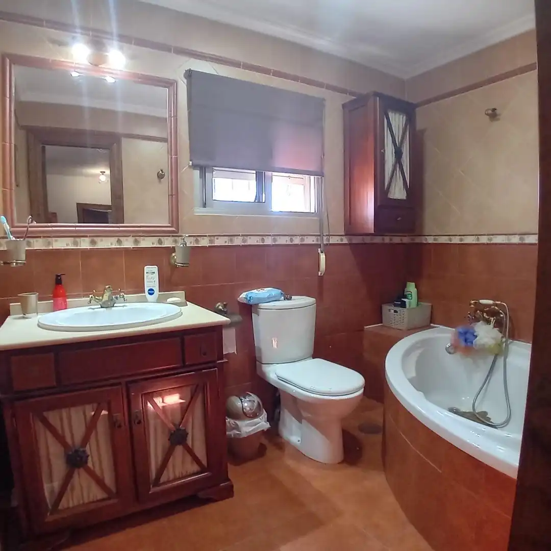 Casa adosada en venta en Algeciras, Cádiz