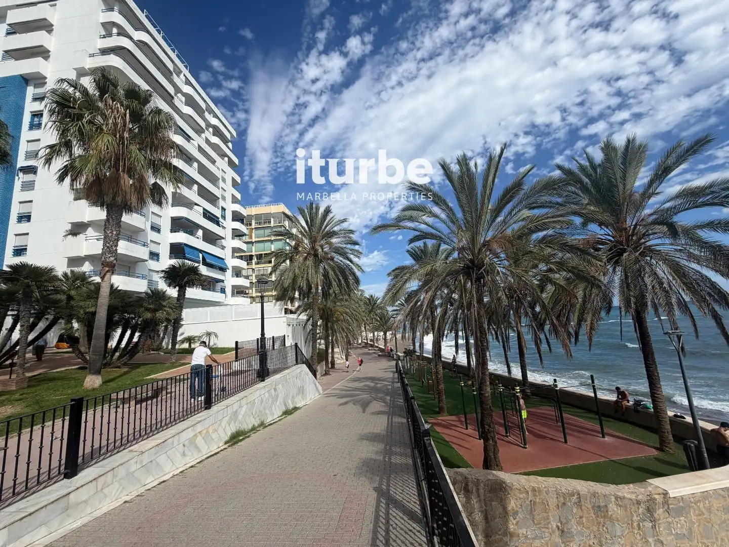 Àtic de lloguer a Antonio Montero Sanchez, Playa Bajadilla - Puertos
