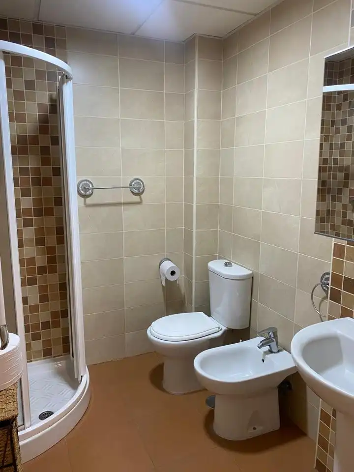 Bathroom of Flat for rent in Dos Hermanas  with Air Conditioner and Furnished