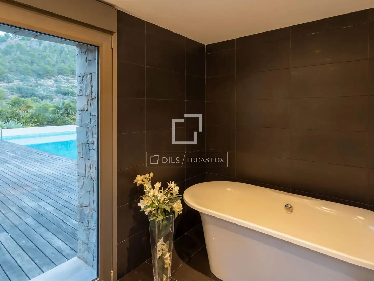 Baño de Casa o chalet en venta en Sagunto / Sagunt con Aire acondicionado, Calefacción y Jardín privado