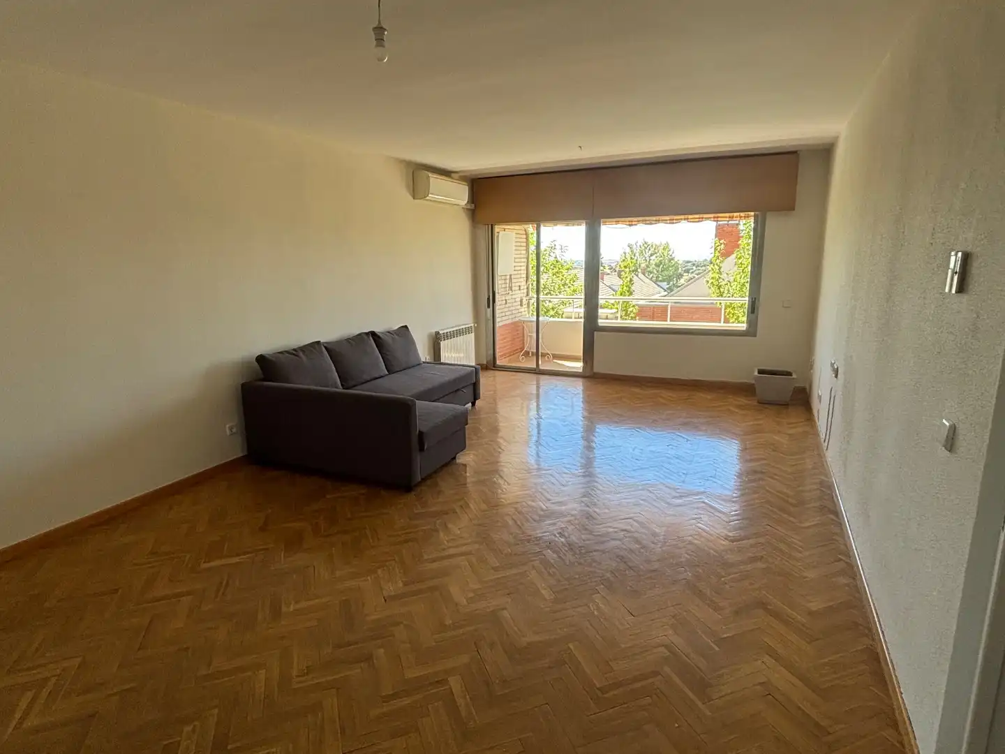 Sala d'estar de Pis en venda en Boadilla del Monte amb Aire condicionat, Calefacció i Parquet