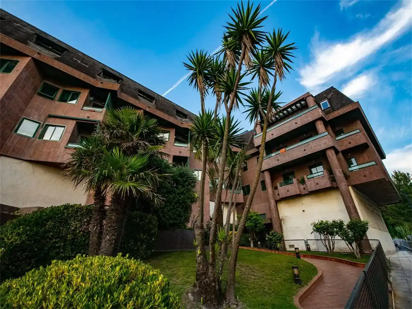 Außenansicht von Wohnungen zur Miete in Vigo  mit Möbliert und Balkon