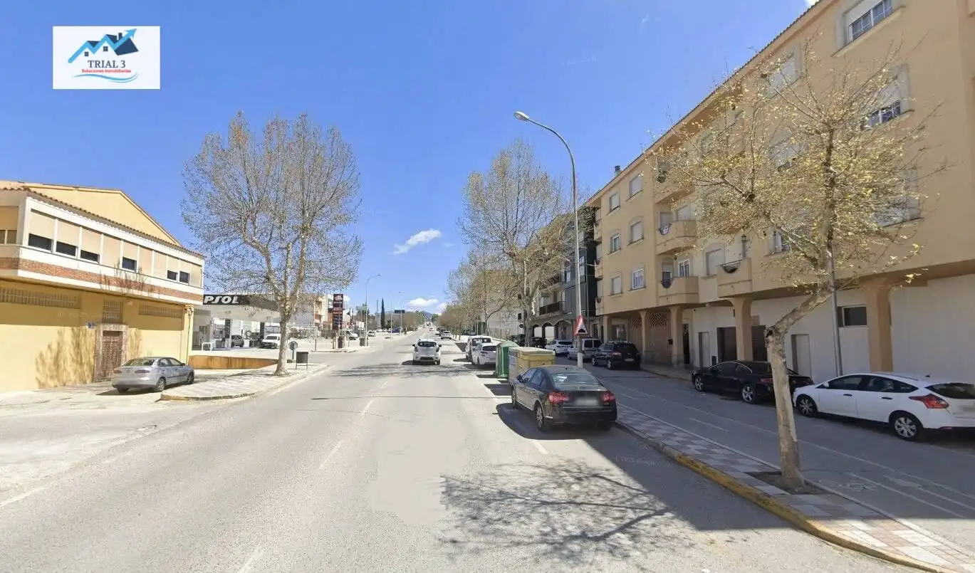 Business premises for sale in Avenida de Jaén, imagen 2