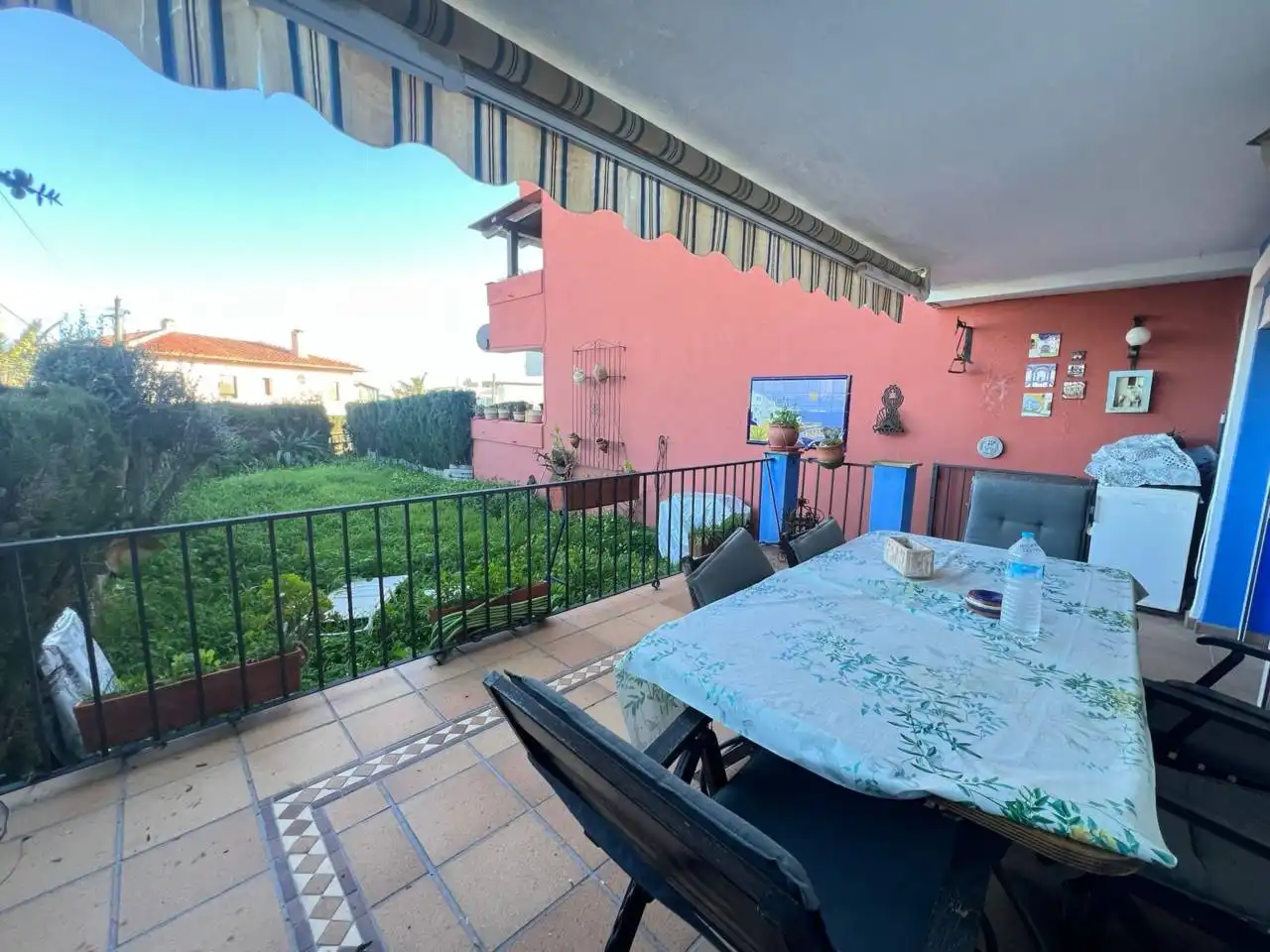 Jardí de Casa adosada en venda en Estepona amb Jardí privat, Terrassa i Moblat