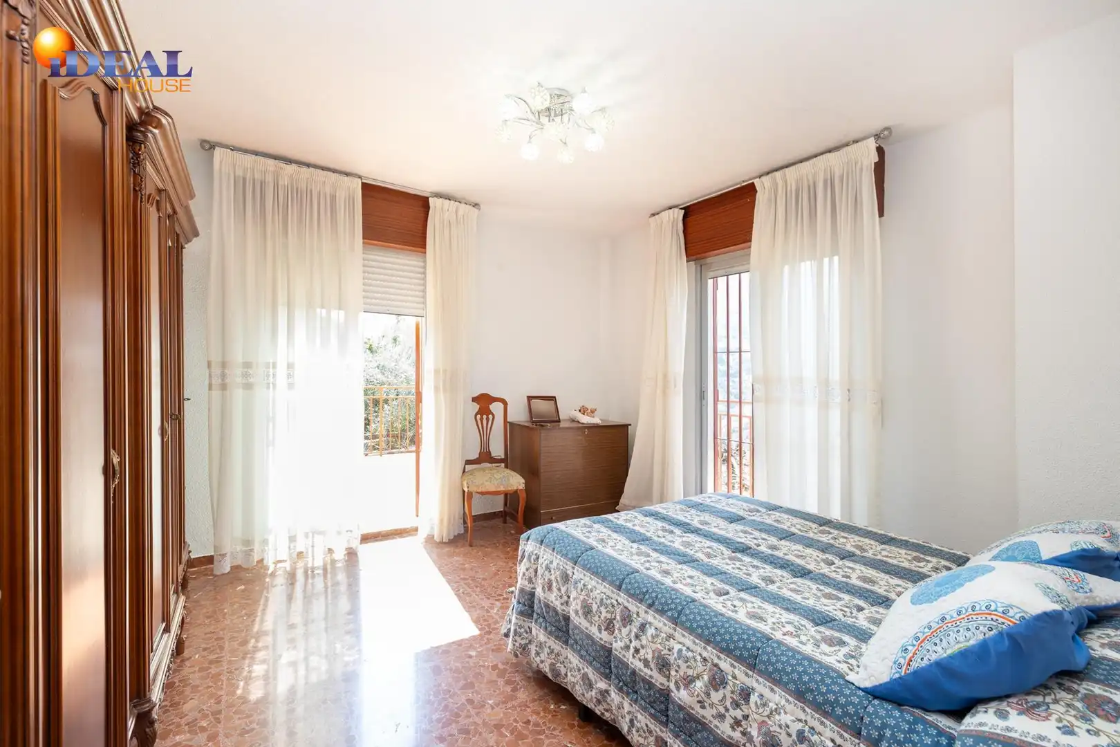 Habitación de Casa o chalet en venta en Güéjar Sierra con Jardín privado, Trastero y Piscina