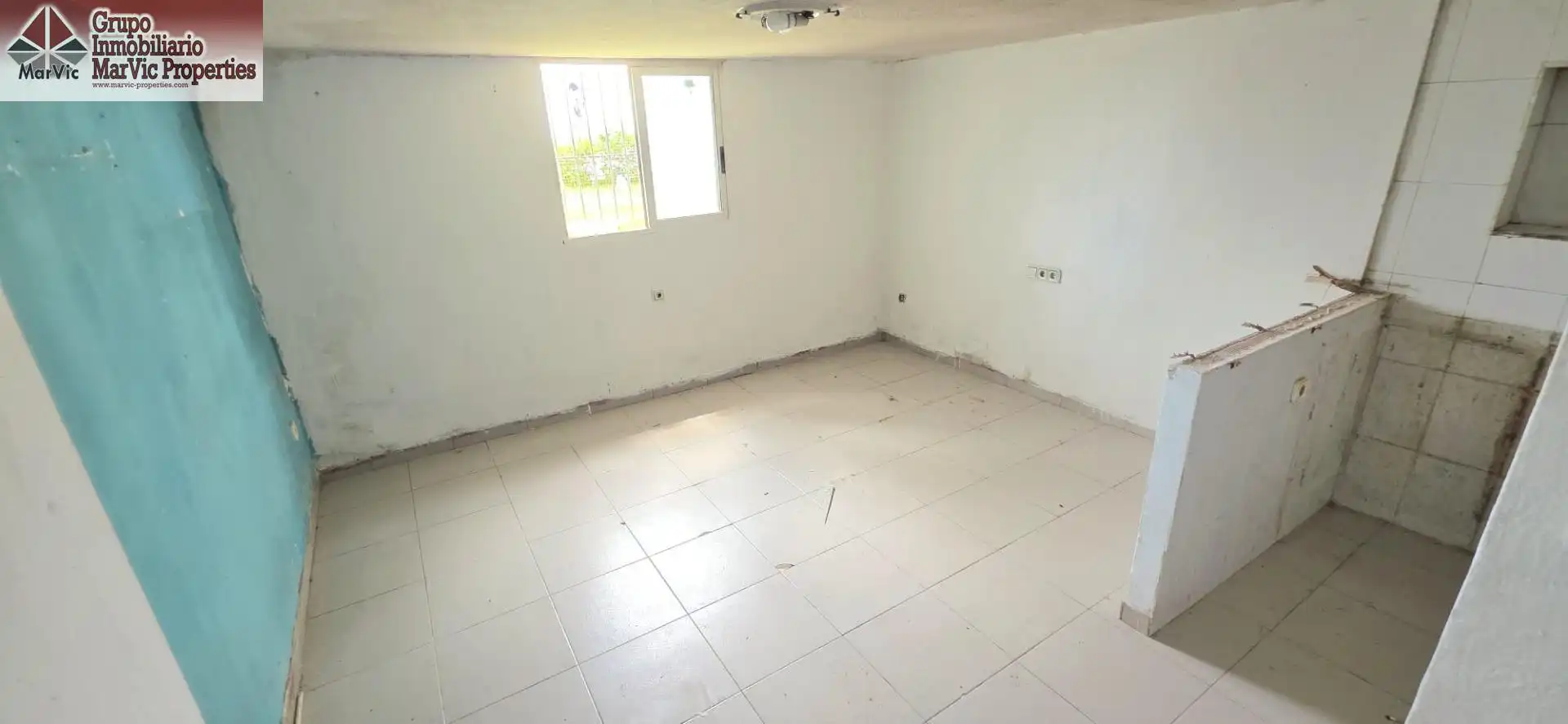 Study for sale in Benidorm  with Private garden