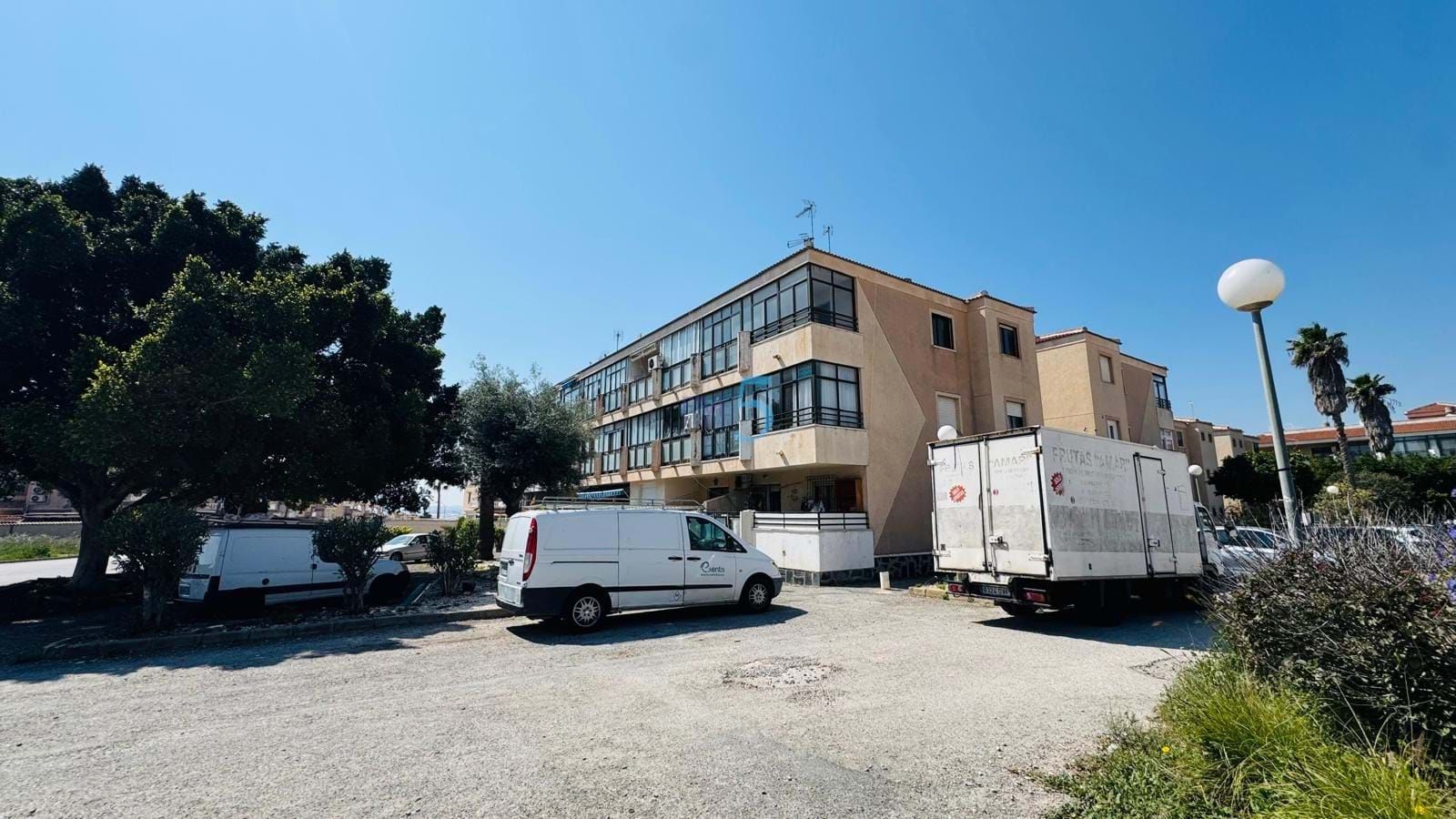 Piso en venta en Zona Carrefour - Urbanizaciones