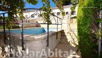 Jardí de Casa adosada en venda en Paterna amb Aire condicionat, Terrassa i Piscina