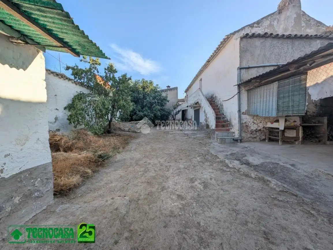 Casa adosada en venta en Daimiel