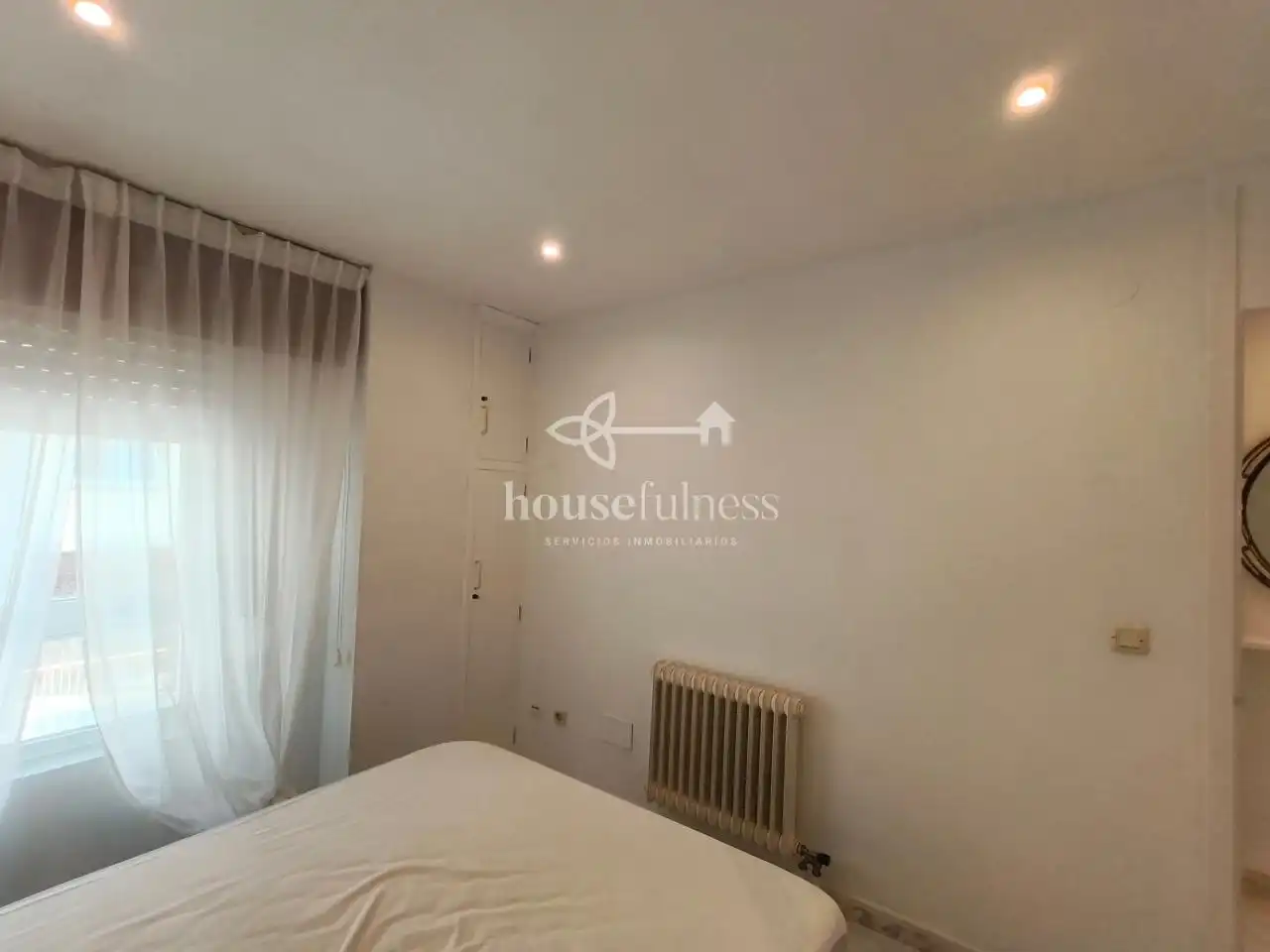 Habitación de Piso de alquiler en Ferrol con Calefacción y Amueblado