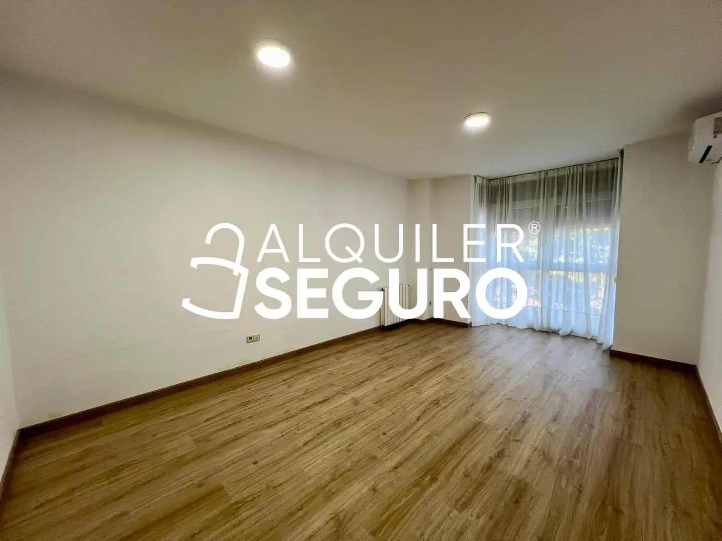 Piso de alquiler en Madrid con Aire acondicionado, Calefacción y Piscina