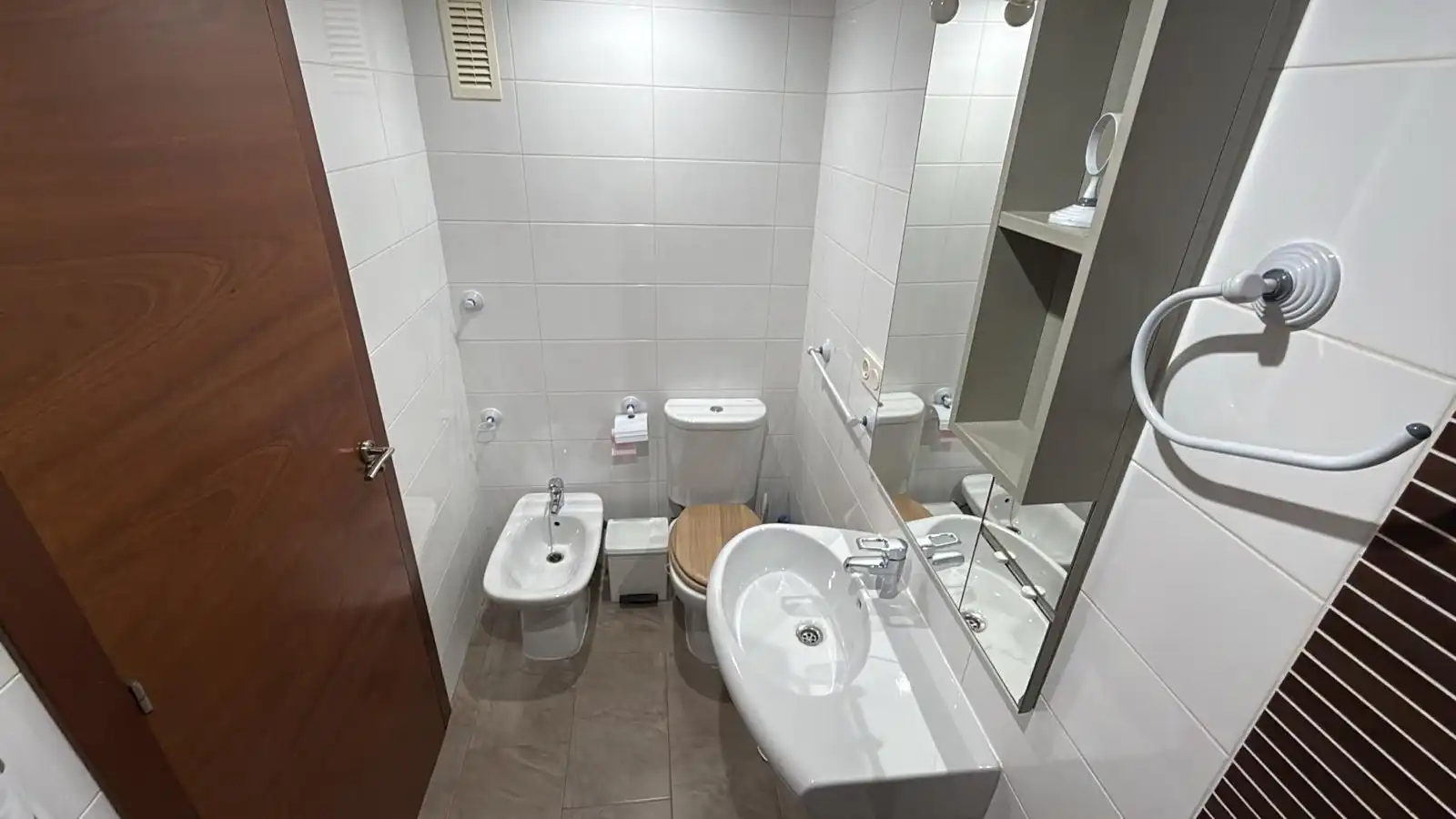 Bathroom of Flat for rent in Roquetas de Mar  with Air Conditioner, Private garden and Terrace