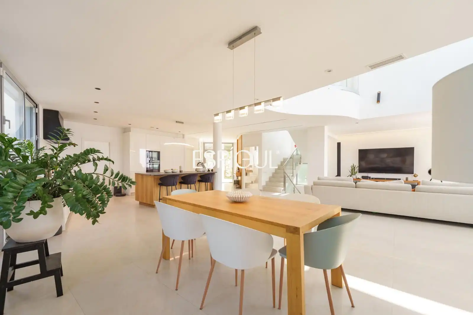 Sala de estar de Casa o chalet en venta en Vilassar de Dalt con Aire acondicionado, Calefacción y Jardín privado