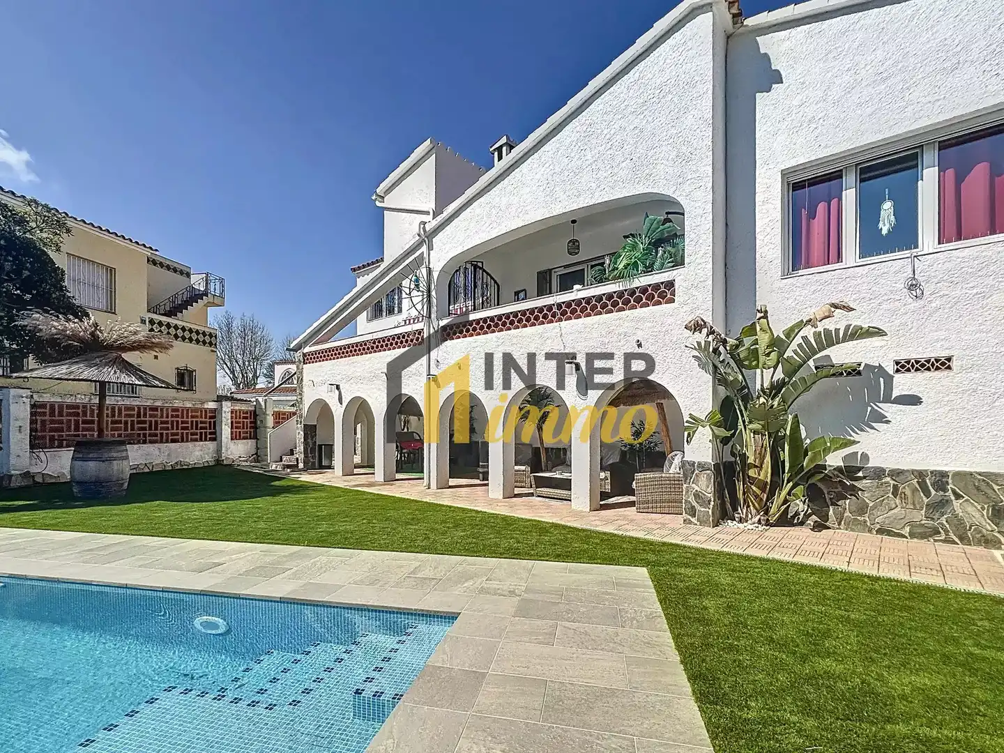 Vista exterior de Casa o chalet en venta en Empuriabrava con Aire acondicionado