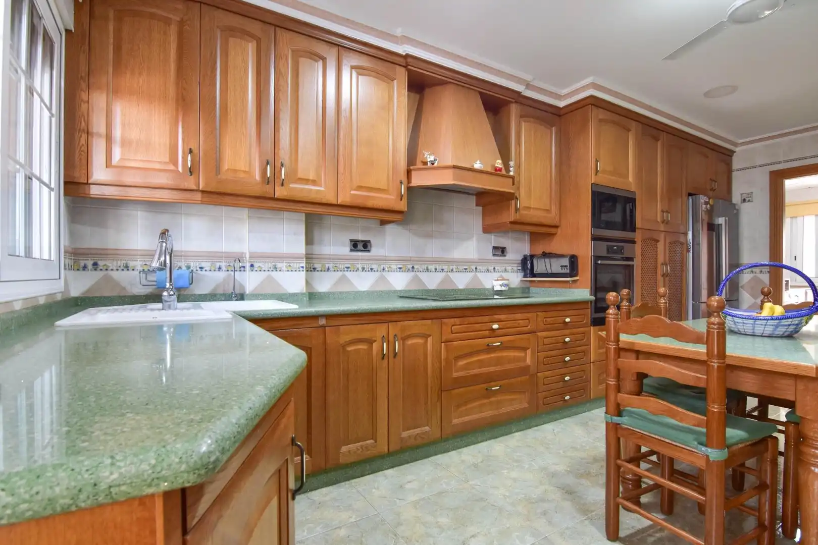 Cocina de Casa o chalet en venta en Canals con Aire acondicionado, Calefacción y Terraza
