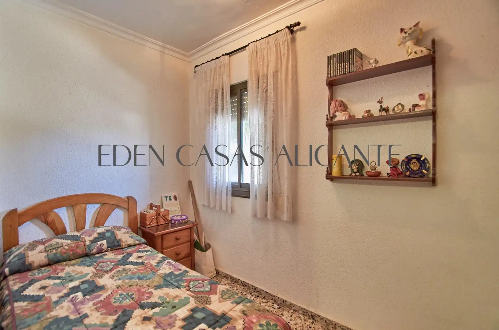Houses for sale in Busot  with Air Conditioner, Heating and Private garden