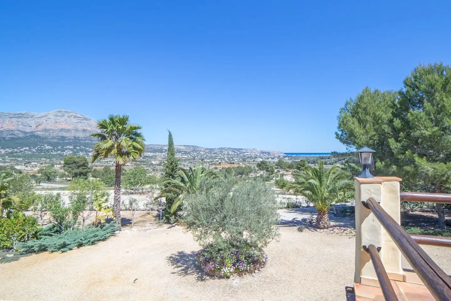Vista exterior de Casa o xalet en venda en Jávea / Xàbia amb Aire condicionat, Calefacció i Traster