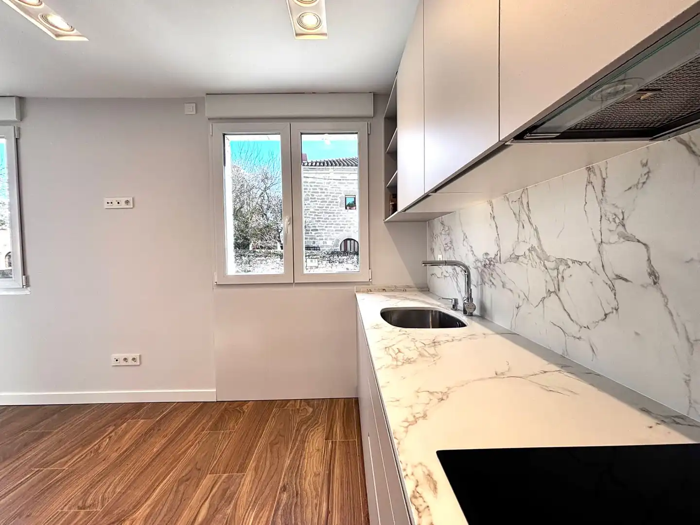 Cocina de Casa o chalet en venta en Quintanilla Vivar con Calefacción y Trastero