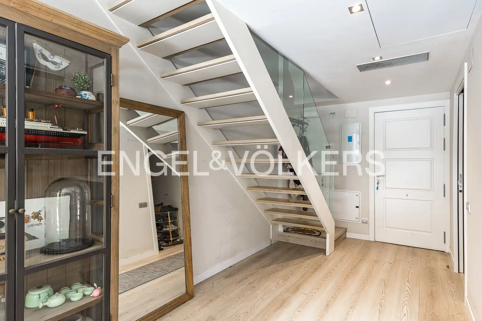 Duplexes for sale in Barcelona  with Air Conditioner, Heating and Terrace