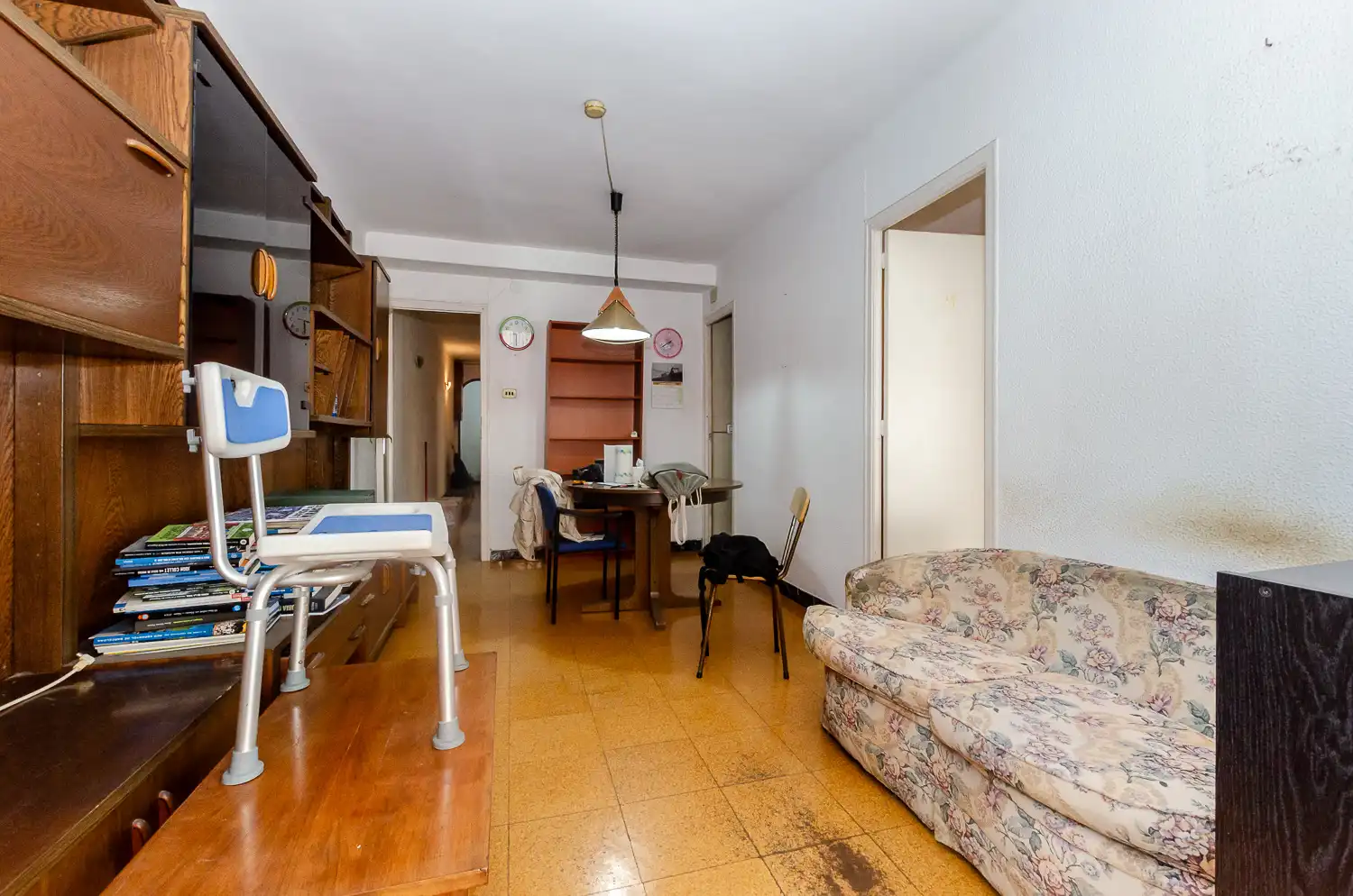 Sala d'estar de Pis en venda en L'Hospitalet de Llobregat amb Balcó