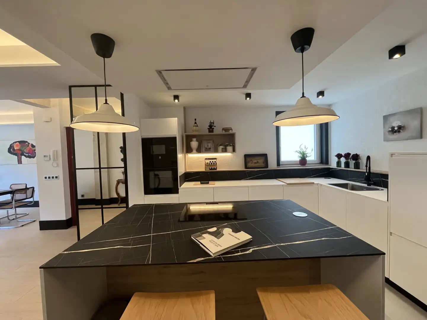 Cocina de Piso en venta en  Pamplona / Iruña con Aire acondicionado, Calefacción y Jardín privado