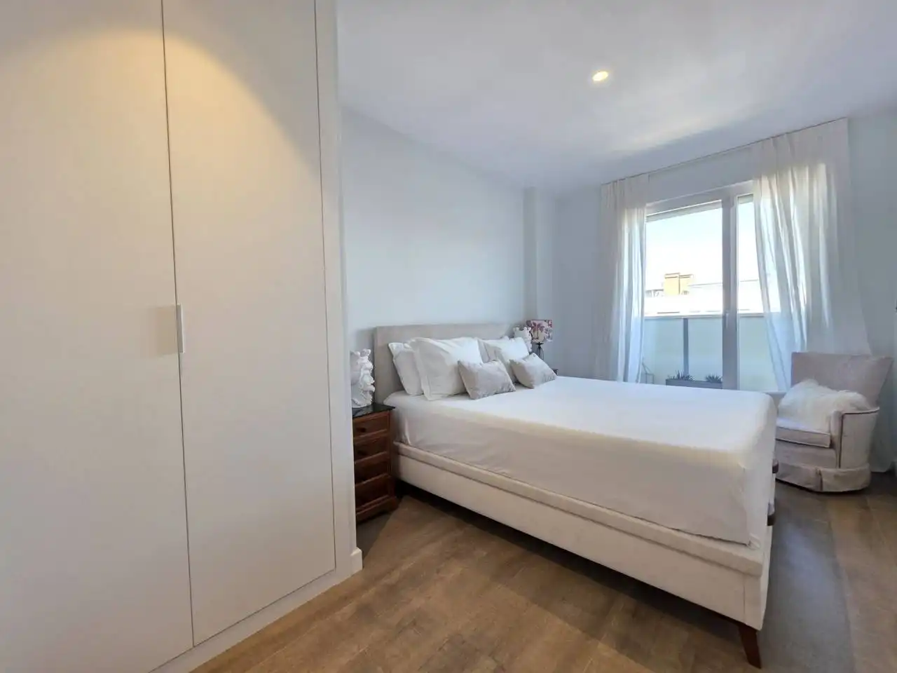 Bedroom of Attic for sale in Zaragoza  with Air Conditioner, Heating and Parquet flooring