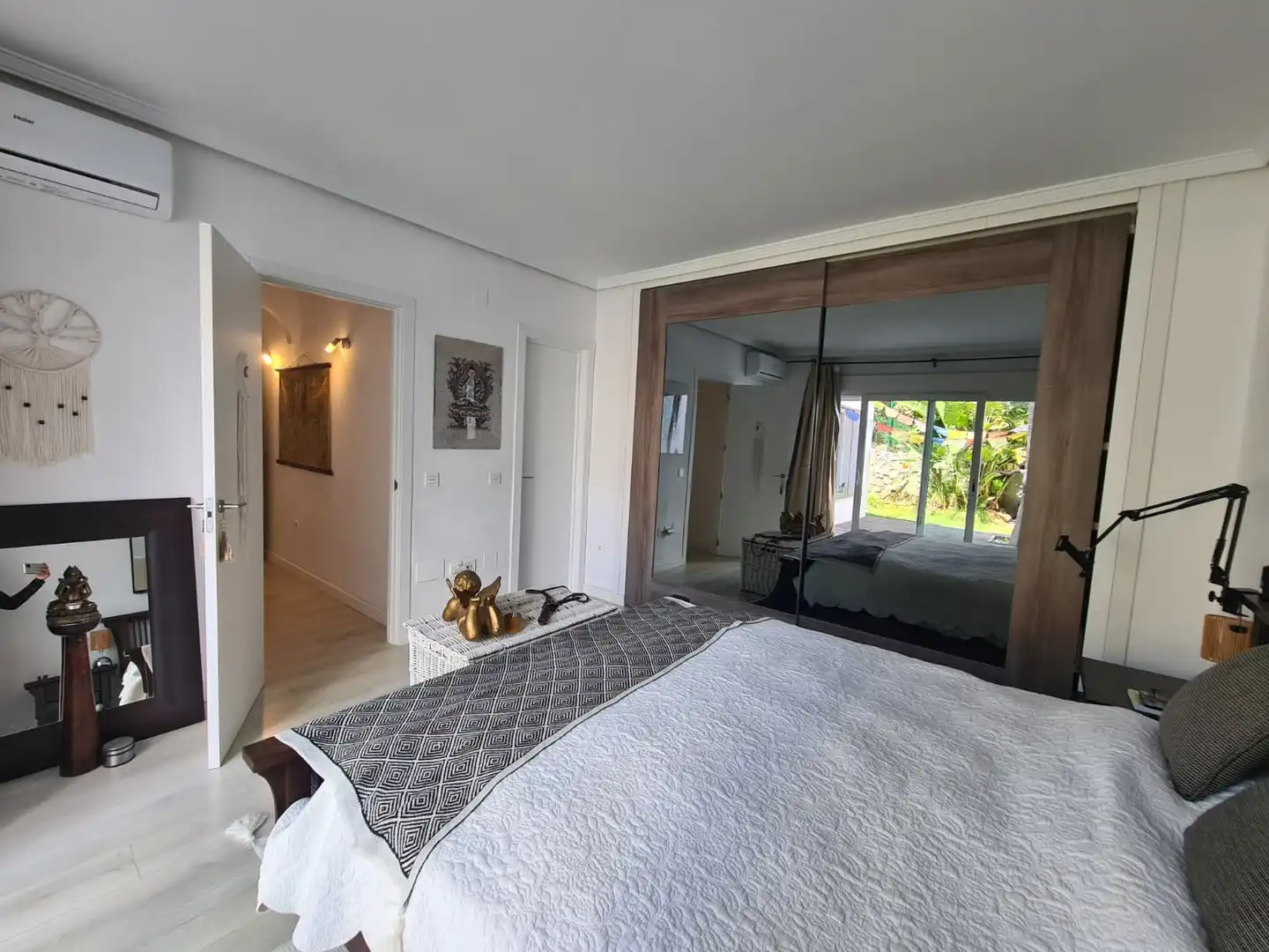 Habitación de Casa o chalet en venta en Marbella con Aire acondicionado, Jardín privado y Terraza