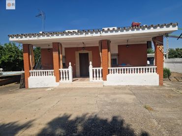 Casa amb piscina en venda a Periurbano Oeste - Sierra