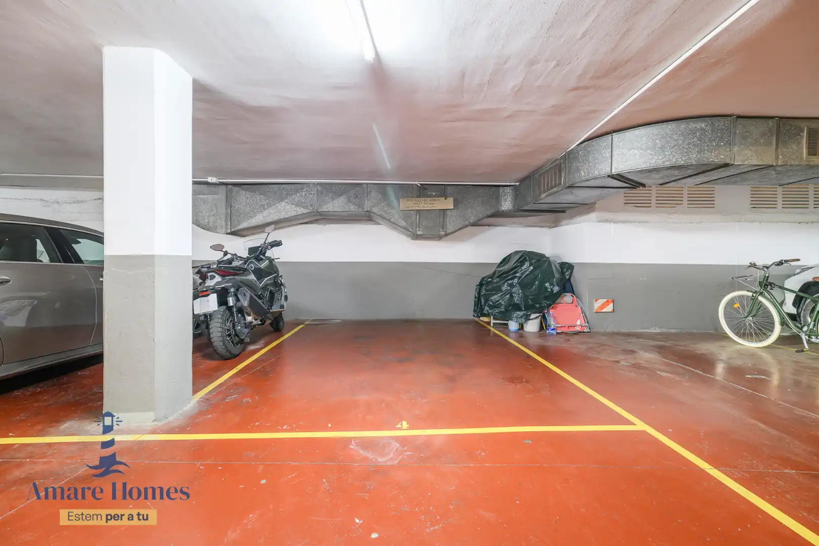 Parking de Ático en venta en Castelldefels con Terraza y Horno