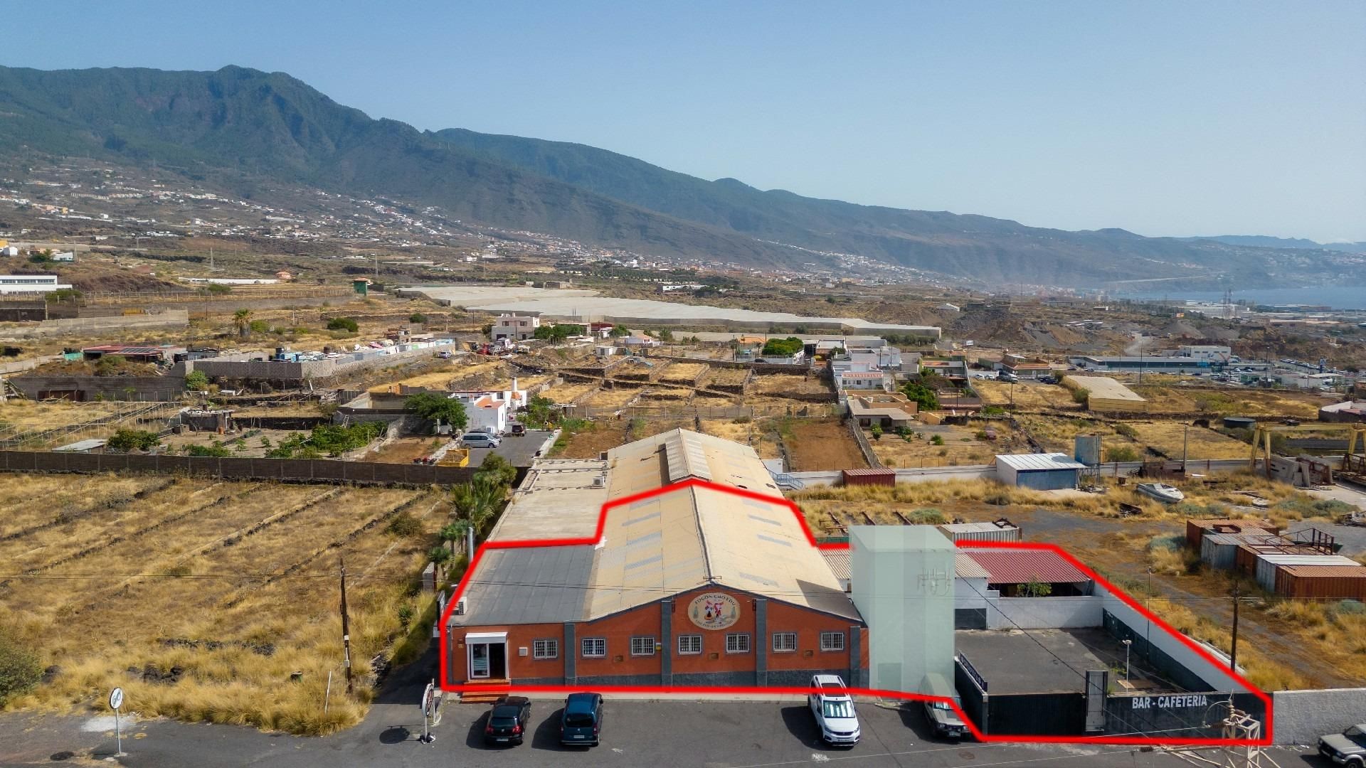 Vista exterior de Nau industrial en venda en Arafo