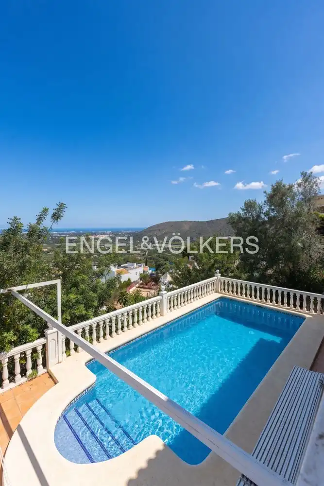 Vista exterior de Casa o xalet en venda en Pedreguer amb Aire condicionat, Calefacció i Jardí privat